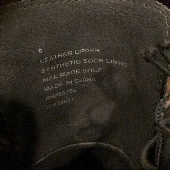 NWT MENS EXPRESS DISTRESSED BOOTS - Picture 4 of 7